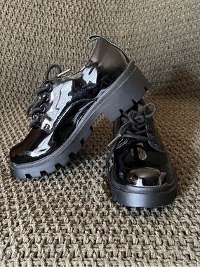 Steve Madden Kids Black Patent Lug Oxford